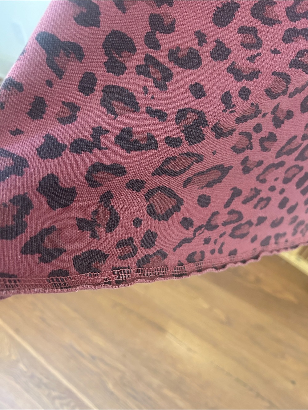 SUNDRY Women's Rust Leopard Print Crewneck Sweater - Picture 5 of 6